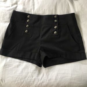 Sailor button shorts